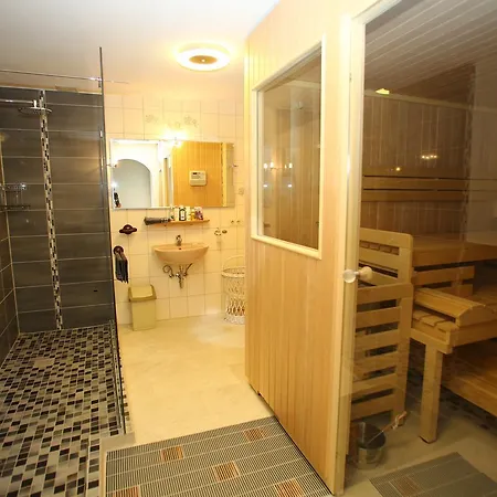 Weinberg Mit Nizza Hotel Gleisweiler