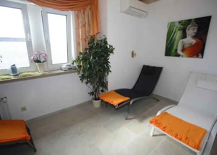 Weinberg Mit Nizza Отель Gleisweiler